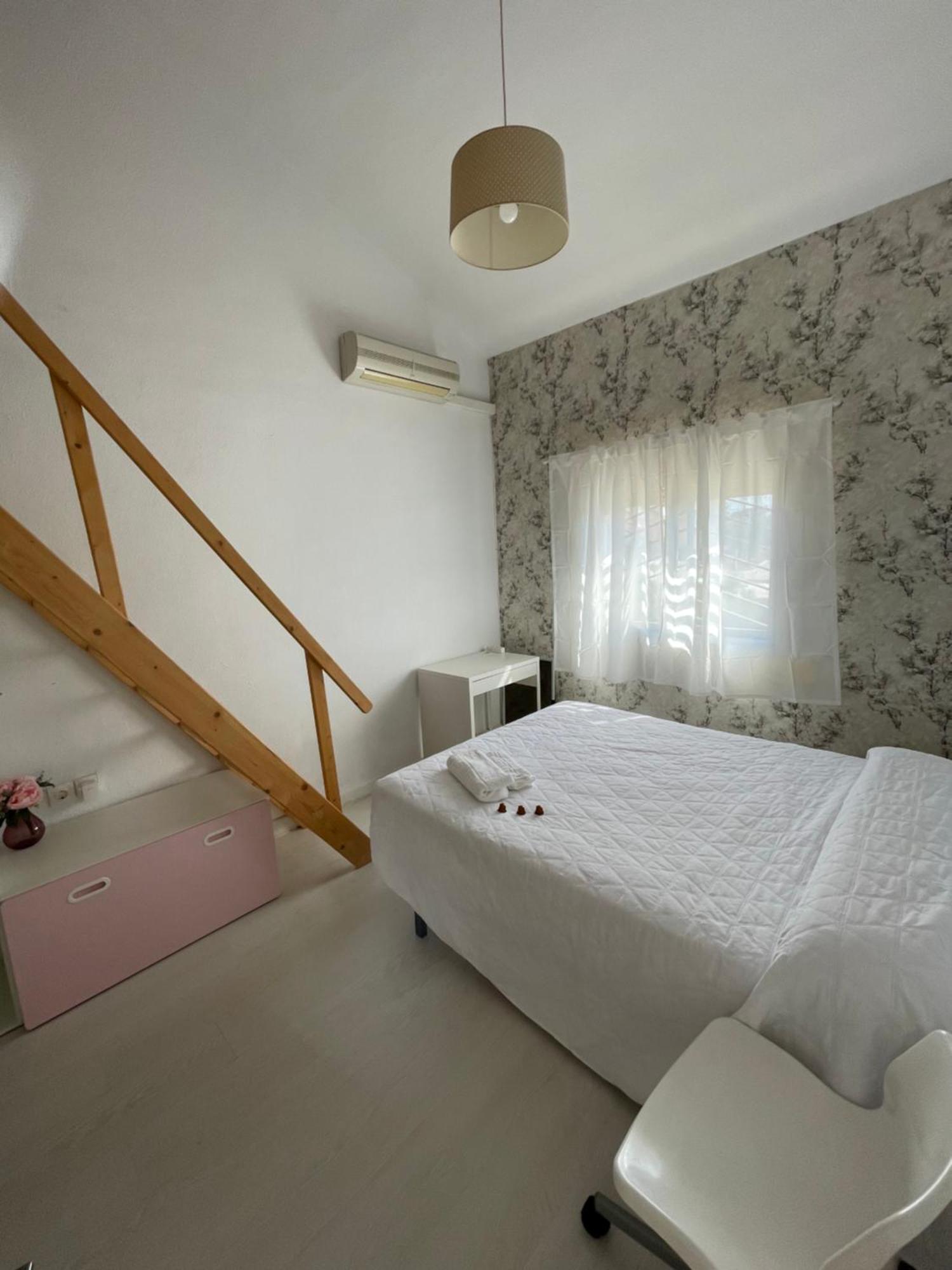 Mediterranean House - Habitaciones Privadas En Casa Compartida Mairena del Aljarafe Bagian luar foto