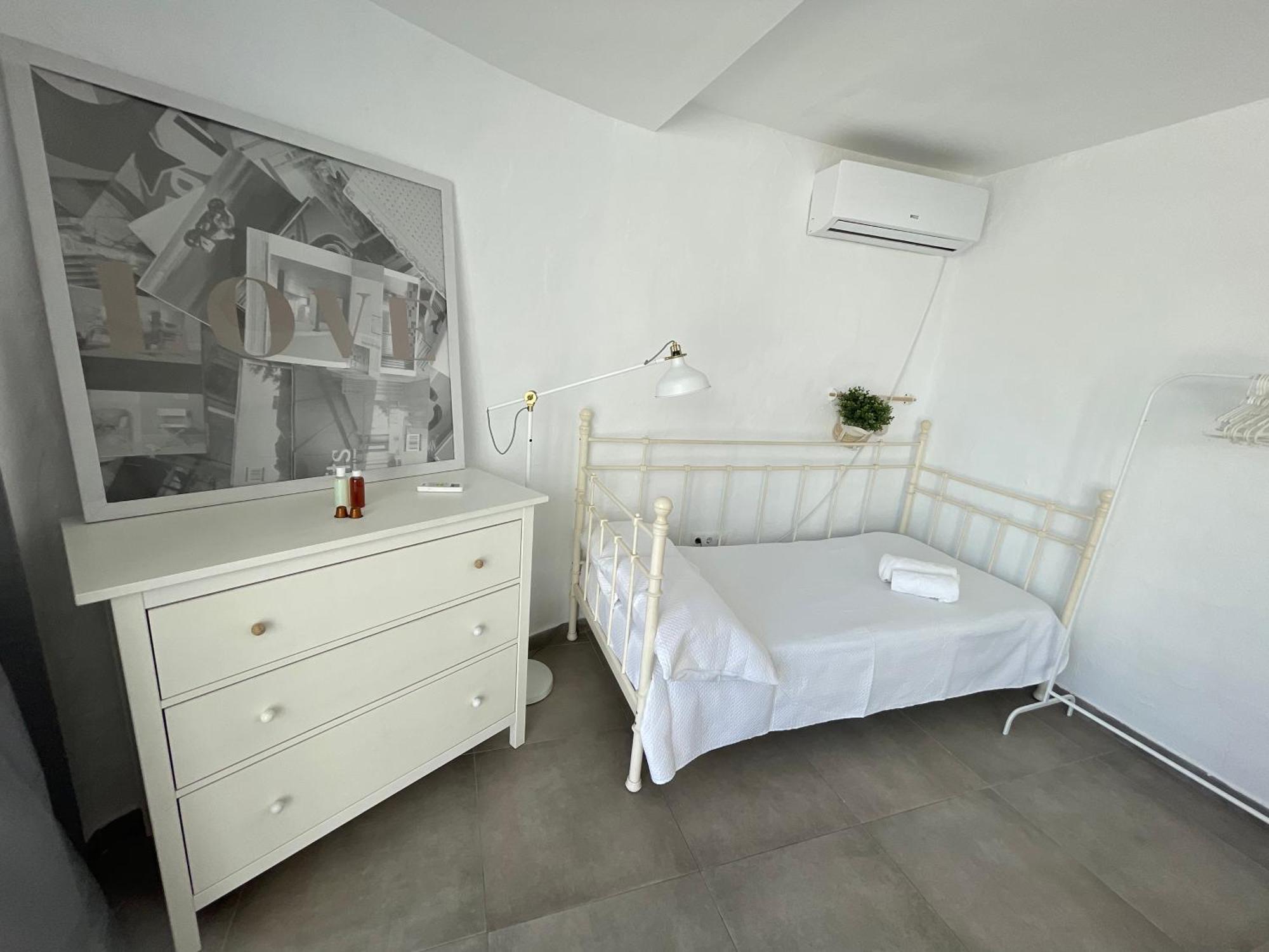 Mediterranean House - Habitaciones Privadas En Casa Compartida Mairena del Aljarafe Bagian luar foto
